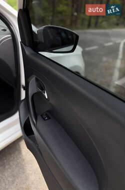 Седан Volkswagen Polo 2013 в 