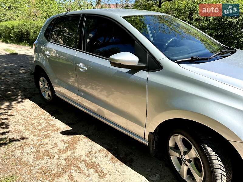 Хэтчбек Volkswagen Polo 2013 в Яворове