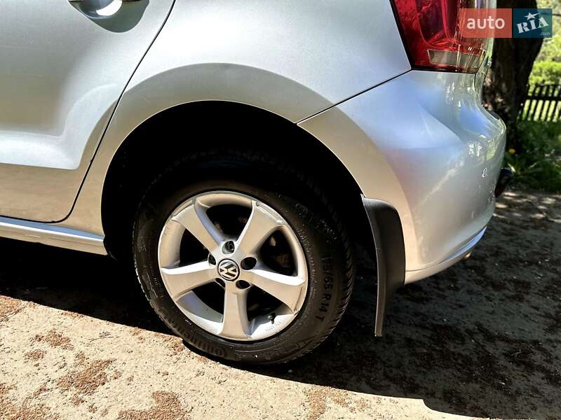 Хэтчбек Volkswagen Polo 2013 в Яворове