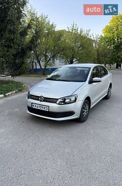 Седан Volkswagen Polo 2013 в Харкові