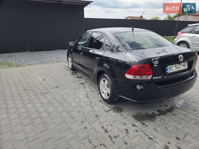 Седан Volkswagen Polo 2011 в 