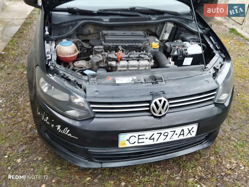 Седан Volkswagen Polo 2011 в Черновцах
