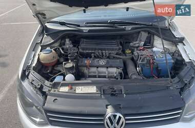 Седан Volkswagen Polo 2011 в 