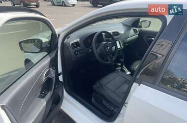 Седан Volkswagen Polo 2011 в 