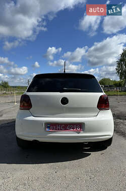Хэтчбек Volkswagen Polo 2011 в 