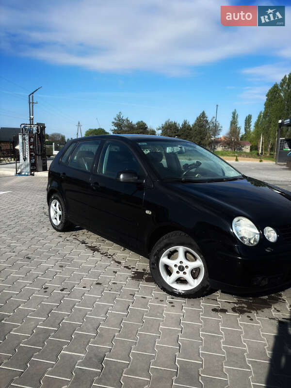 Хэтчбек Volkswagen Polo 2002 в Виноградове