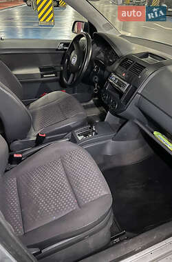 Хетчбек Volkswagen Polo 2002 в 