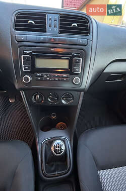 Седан Volkswagen Polo 2011 в 