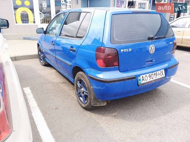 Хэтчбек Volkswagen Polo 2000 в Мукачево