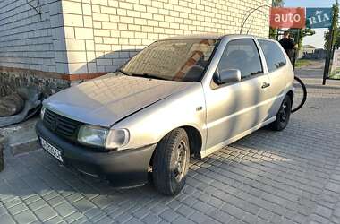 Хетчбек Volkswagen Polo 2001 в Глобиному