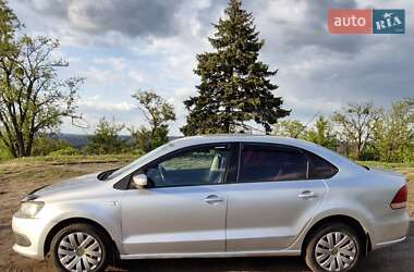 Седан Volkswagen Polo 2011 в 