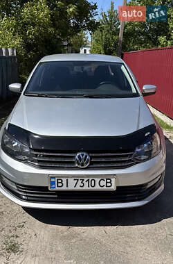 Седан Volkswagen Polo 2016 в 