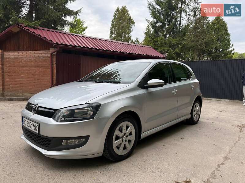 Хетчбек Volkswagen Polo 2012 в 
