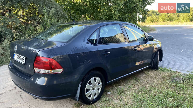 Седан Volkswagen Polo 2011 в Вишневом