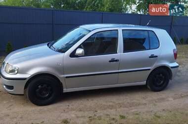 Хетчбек Volkswagen Polo 2001 в 