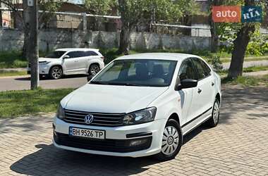Седан Volkswagen Polo 2017 в Миколаєві