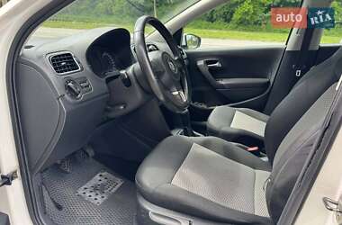 Хэтчбек Volkswagen Polo 2011 в 