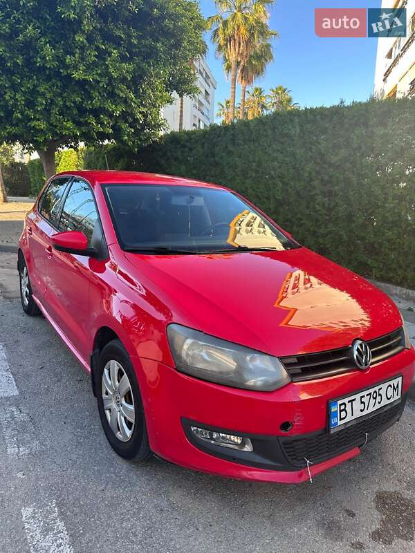 Хэтчбек Volkswagen Polo 2013 в 