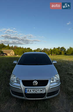 Хэтчбек Volkswagen Polo 2008 в Краснограде
