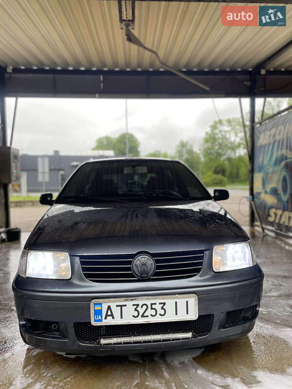Хэтчбек Volkswagen Polo 2000 в Калуше