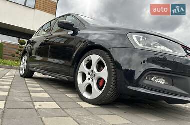 Хэтчбек Volkswagen Polo 2012 в 