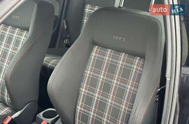 Хэтчбек Volkswagen Polo 2012 в 