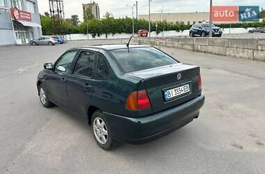 Седан Volkswagen Polo 1996 в 