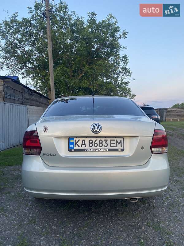 Седан Volkswagen Polo 2011 в Миргороде