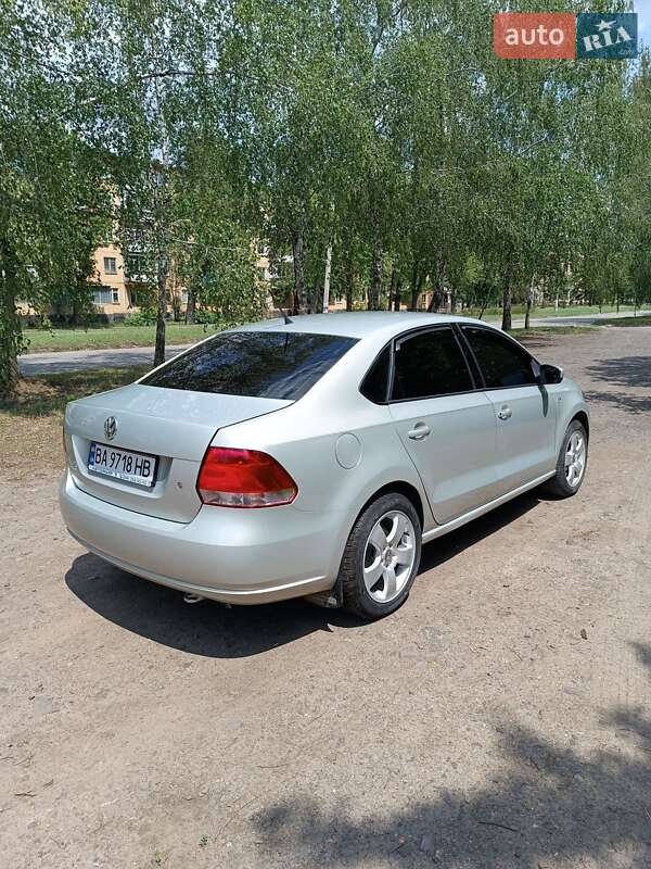 Седан Volkswagen Polo 2011 в Кривому Розі