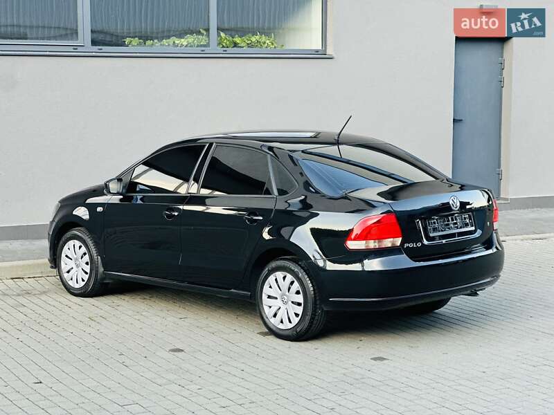 Седан Volkswagen Polo 2011 в Мукачевому