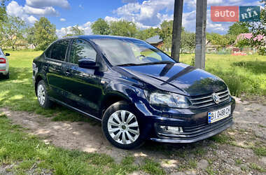 Седан Volkswagen Polo 2016 в Желтых Водах