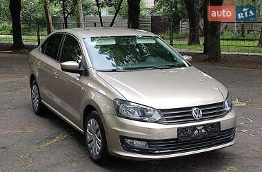 Седан Volkswagen Polo 2017 в Жовтих Водах
