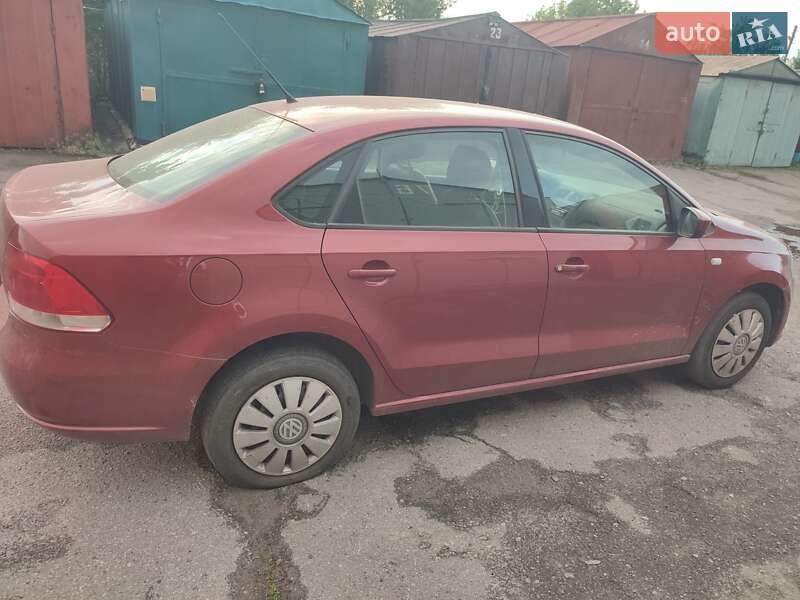 Седан Volkswagen Polo 2012 в Харкові