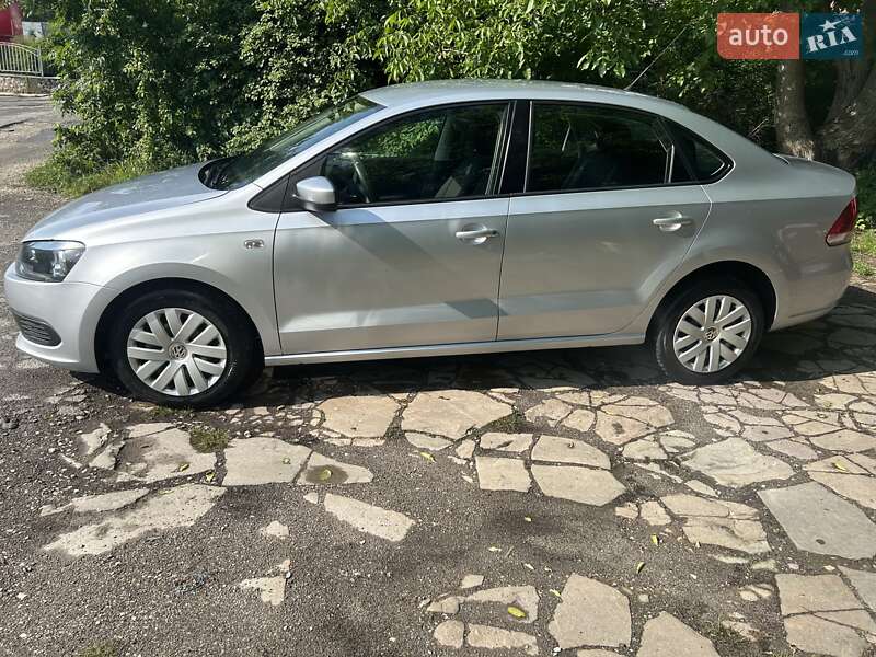 Седан Volkswagen Polo 2012 в Тернополе
