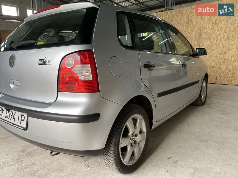 Хэтчбек Volkswagen Polo 2004 в Ровно