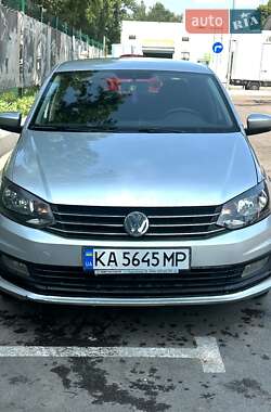 Седан Volkswagen Polo 2015 в Киеве