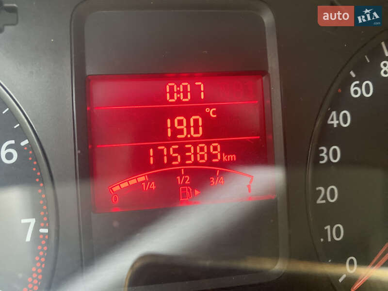 Седан Volkswagen Polo 2012 в Буске