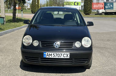 Хэтчбек Volkswagen Polo 2002 в 