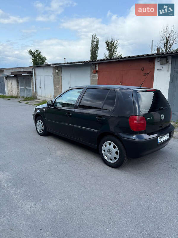 Хетчбек Volkswagen Polo 2000 в Житомирі