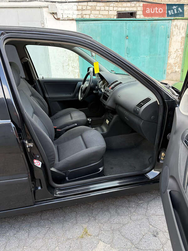 Хетчбек Volkswagen Polo 2000 в Житомирі