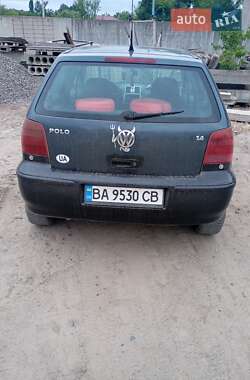 Хэтчбек Volkswagen Polo 2000 в 