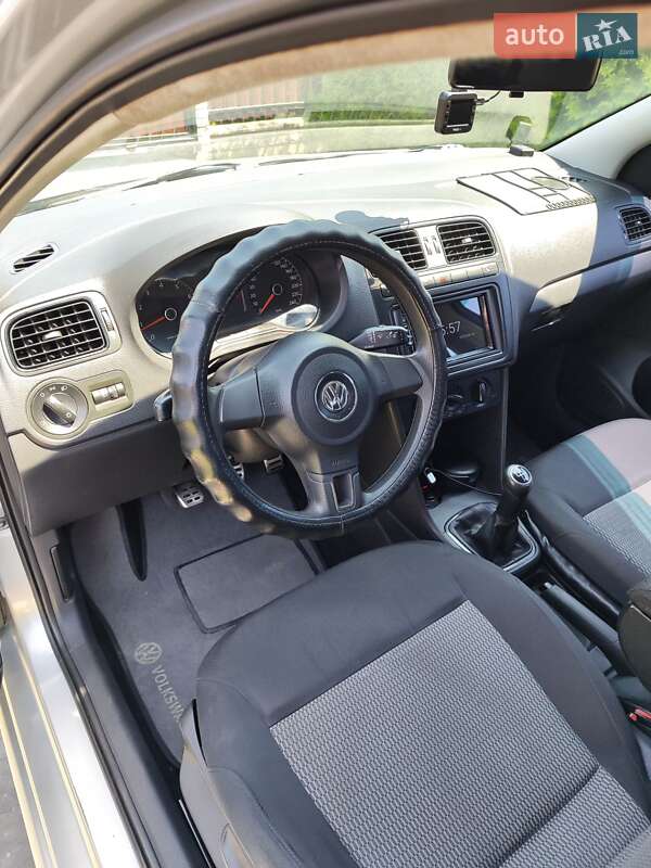Седан Volkswagen Polo 2011 в Меденичах