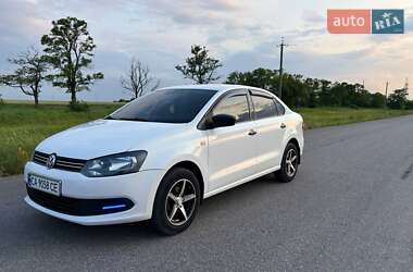 Седан Volkswagen Polo 2011 в 