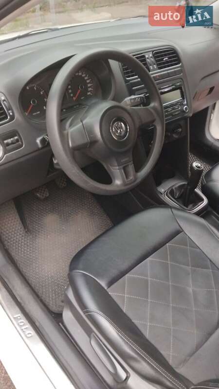 Седан Volkswagen Polo 2011 в Чернігові