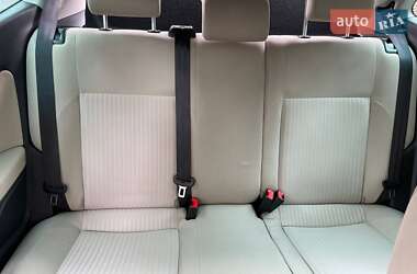 Хэтчбек Volkswagen Polo 2010 в 