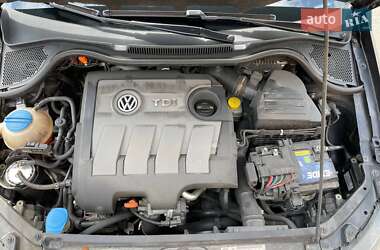 Хэтчбек Volkswagen Polo 2010 в 