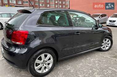 Хэтчбек Volkswagen Polo 2010 в 