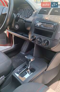 Хэтчбек Volkswagen Polo 2007 в 