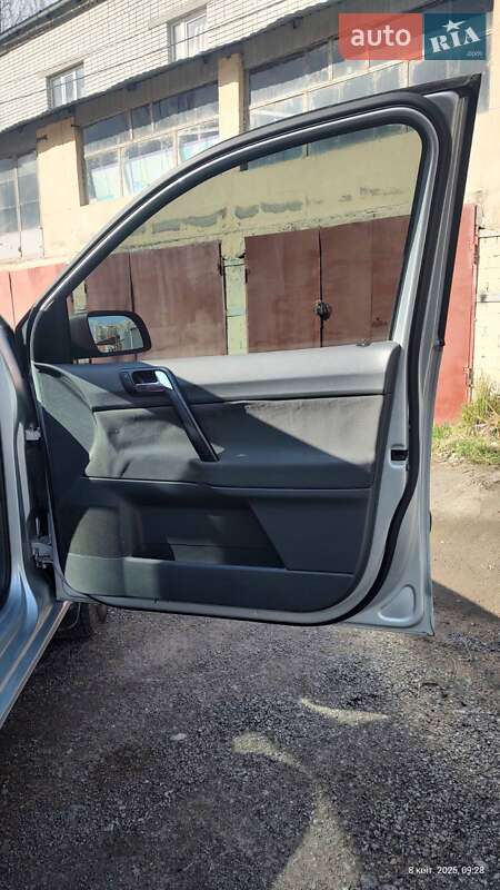 Хетчбек Volkswagen Polo 2003 в Дніпрі