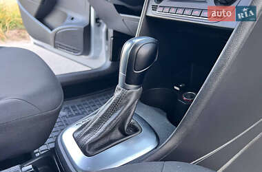 Седан Volkswagen Polo 2016 в П'ятихатках